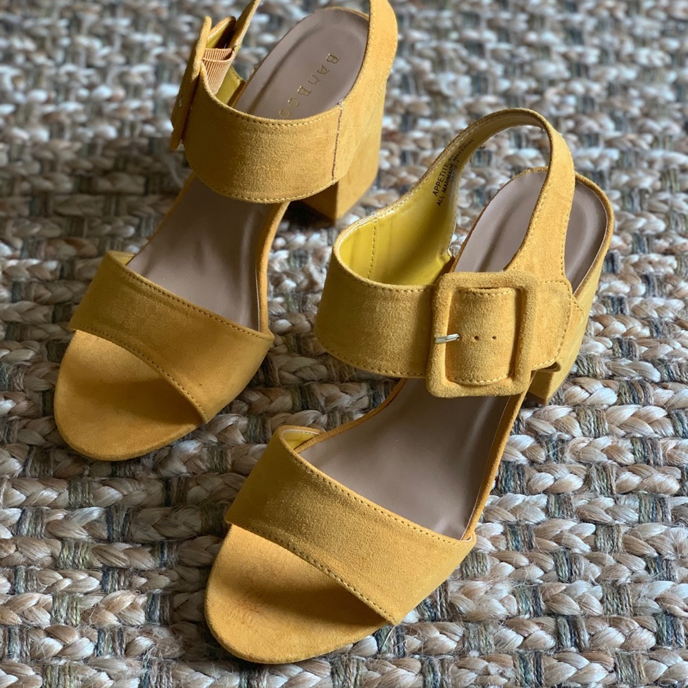 Open Toe Chunky Block Heel with Buckle - Picture 6 of 8